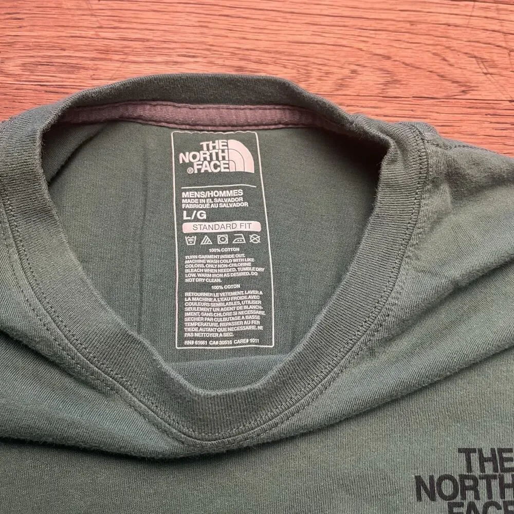 The North Face Shirt Standard Fit Cotton T-Shirt Lot Mens 2 Large Short Sleeve